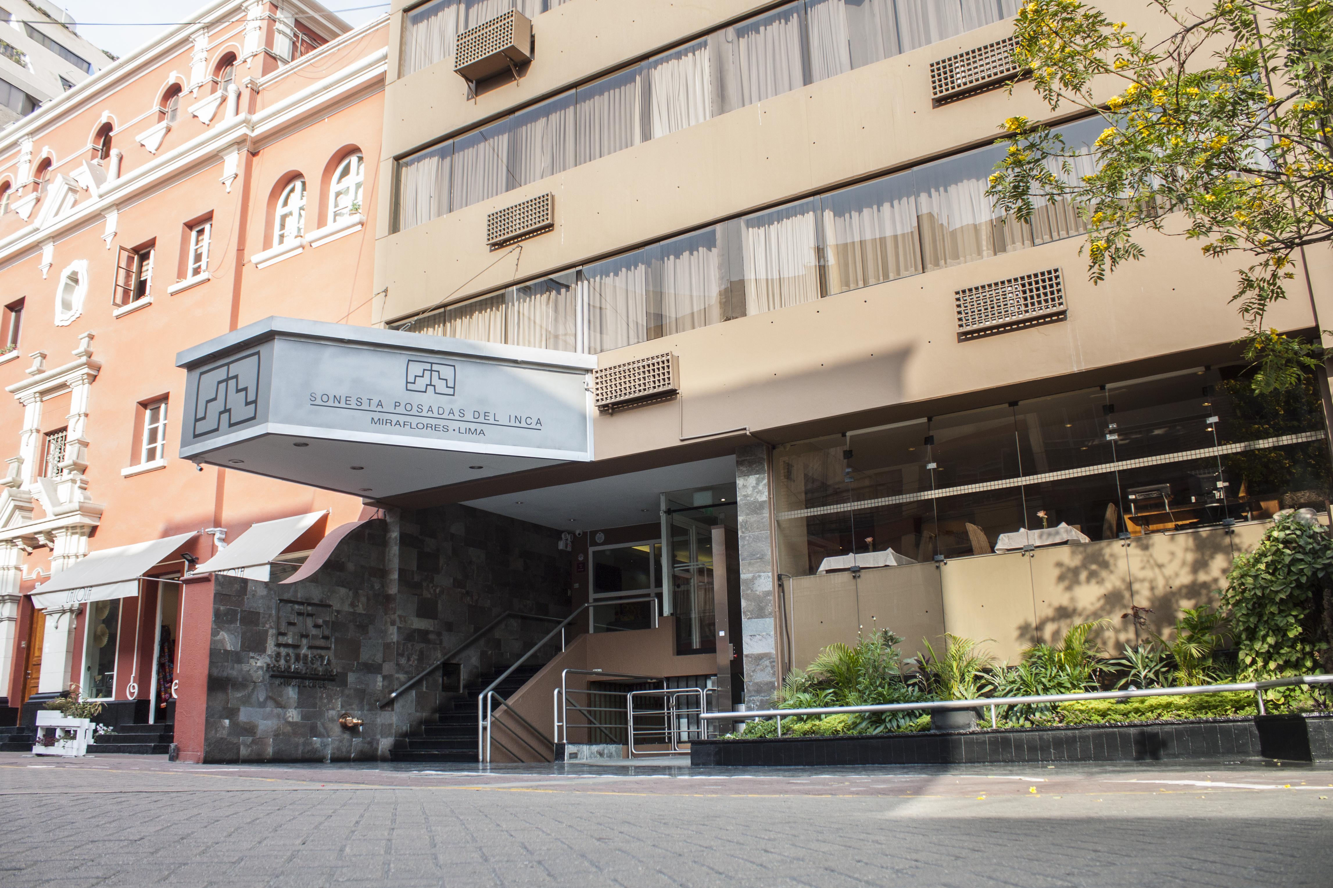 Selina Miraflores Hotel