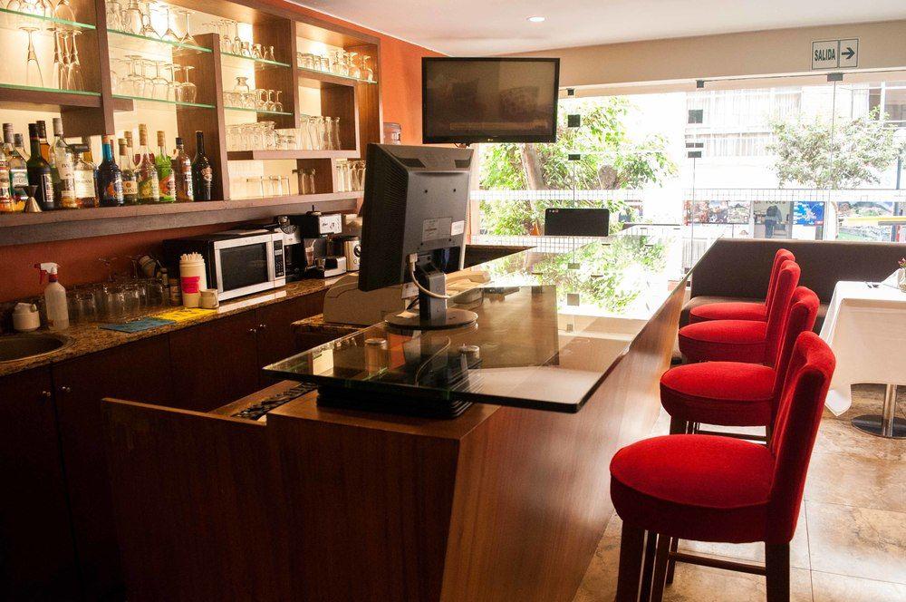 Hotel Selina Miraflores 3*