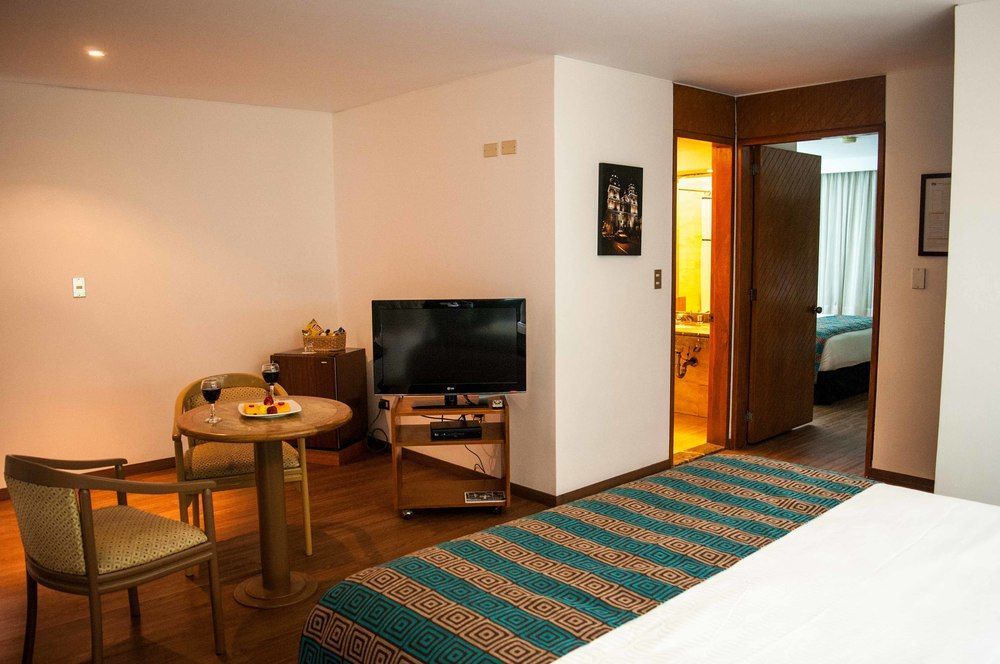 Selina Miraflores Hotel 3*